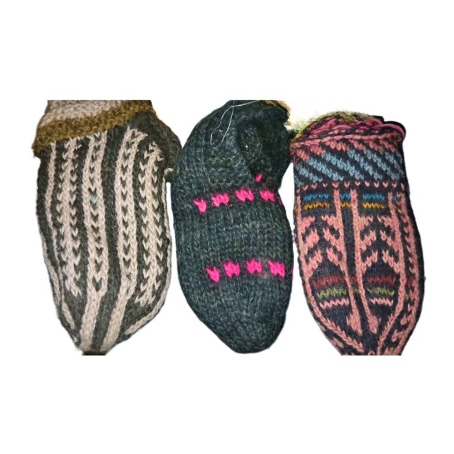 جوراب پشمی رنگی کوچک