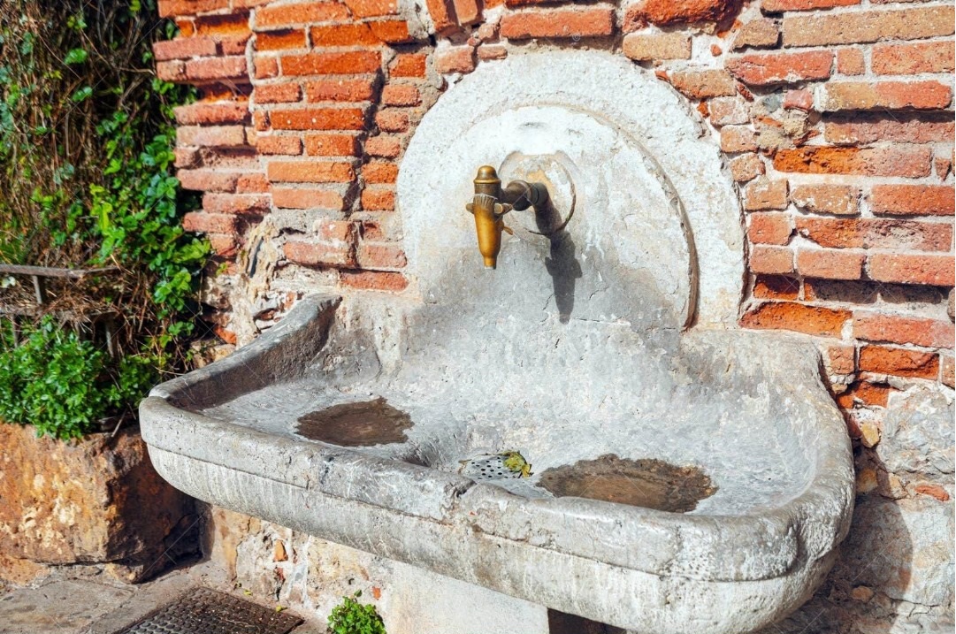 شیرهای فلزی سنتی قرون میانی