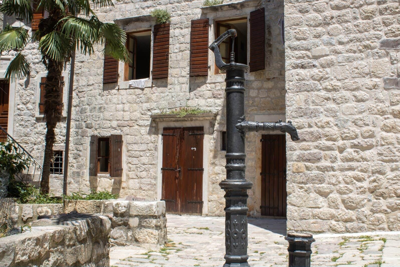 شیرهای فلزی سنتی قرون میانی