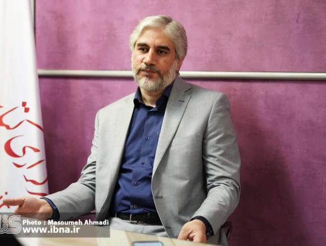 معاون امور فرهنگی وزیر فرهنگ و ارشاد اسلامی در گفتوگو با ایبنا خبر داد: آغاز فعالیت شورای خرید کتاب در 12 گروه/حمایت از تولید کتابهای تالیفی در حوزه کودک و نوجوان