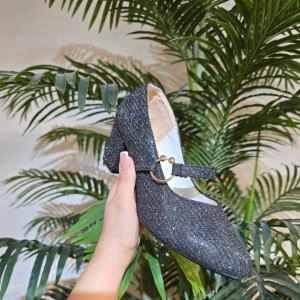 پاشنه دار 1074