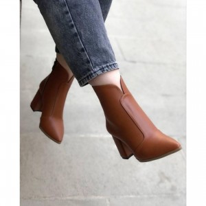 نیم بوت پاشنه دار کد 585