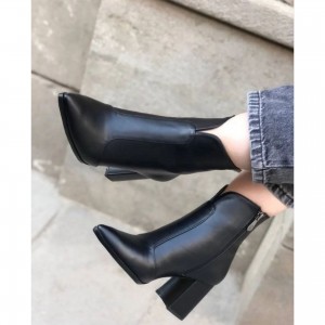 نیم بوت پاشنه دار کد 585