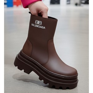 نیم بوت بالنسیگا    کد1184