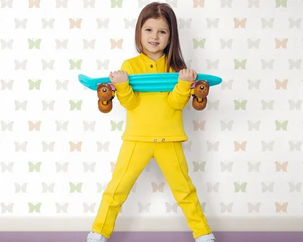 کاغذ دیواری کودک طرح پروانه‌ای رنگی کد 12094