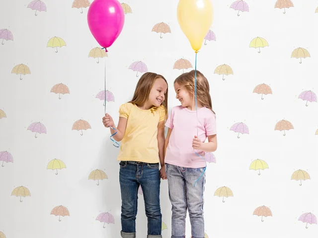 کاغذ دیواری کودک طرح چتر های رنگی کد 12012