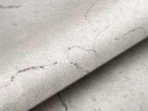 کاغذ دیواری طرح رگه‌دار / پتینه نقره‌ای کد ۱۱۰۹۱