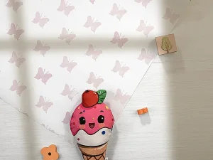 کاغذ دیواری کودک طرح پروانه‌ای | صورتی کد 12097