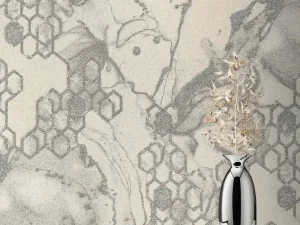 کاغذ دیواری طرح هندسی سفید / نقره‌ای کد ۱۱۱۰۲