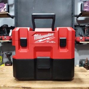 جاروشارژی استوک میلواکی milwaukee fuel m12