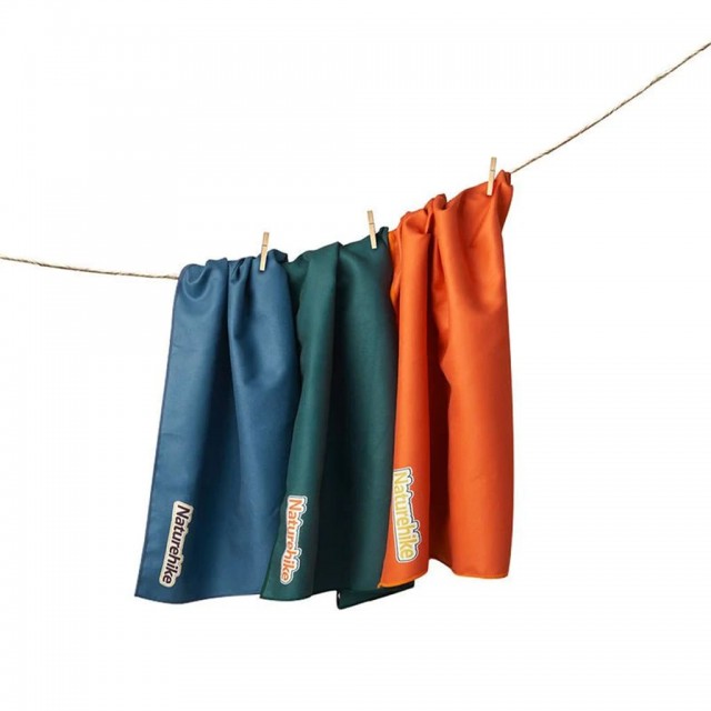 حوله سفری نیچرهایک مدل Quick Drying Towel