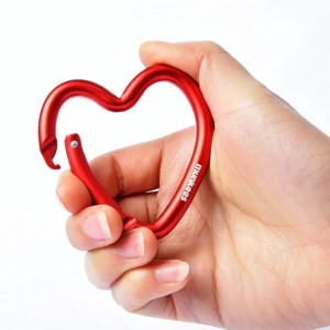 Munkees Heart Carabiner