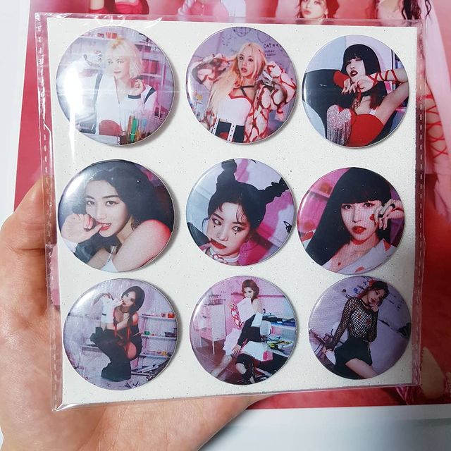 پکیج پیکسل 9 توایس Formula of Love: O+T=&amp;lt;3 ورژن قرمز