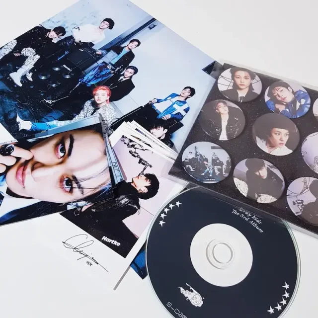 خرید پکیج کامل آلبوم In Life + Go live استری کیدز Stray Kids