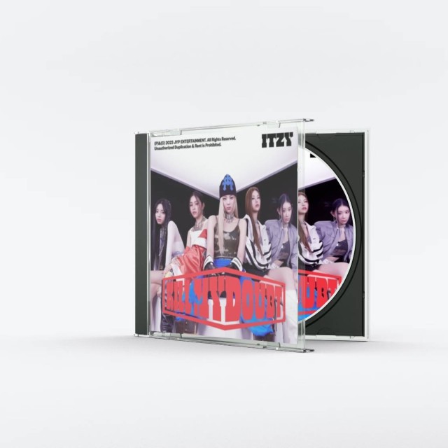 خرید آلبوم Guess Who از ایتزی ITZY