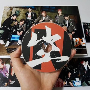 خرید پکیج آلبوم NOEASY از استری کیدز Stray Kids | ورژن کامل