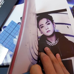 خرید آلبوم BE بی تی اس ورژن دلاکس |‌ BTS BE DELUXE edition – بدون فتوبوک