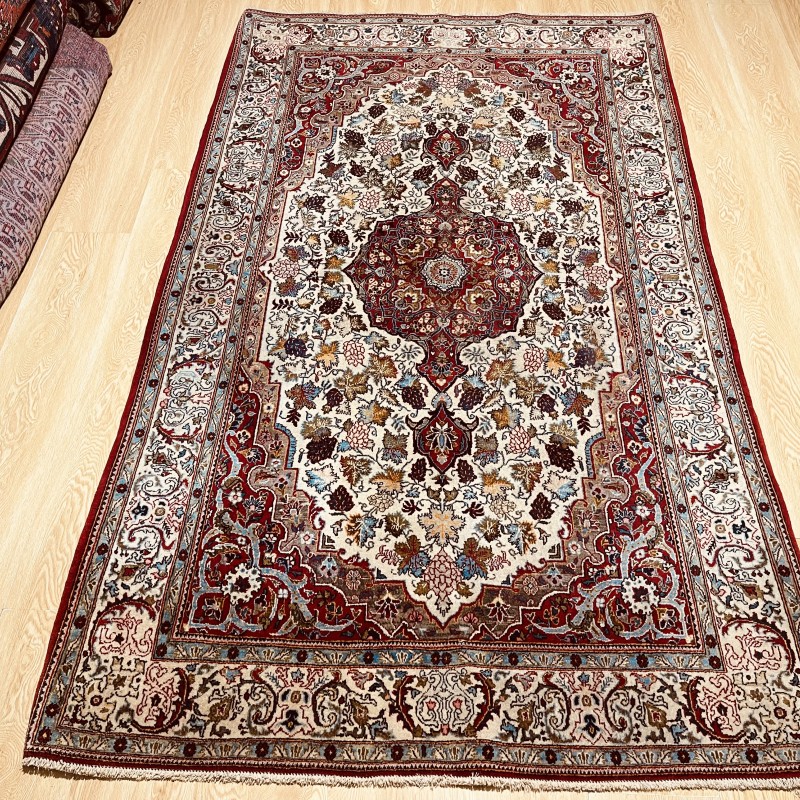 فرش انتیک کاشان