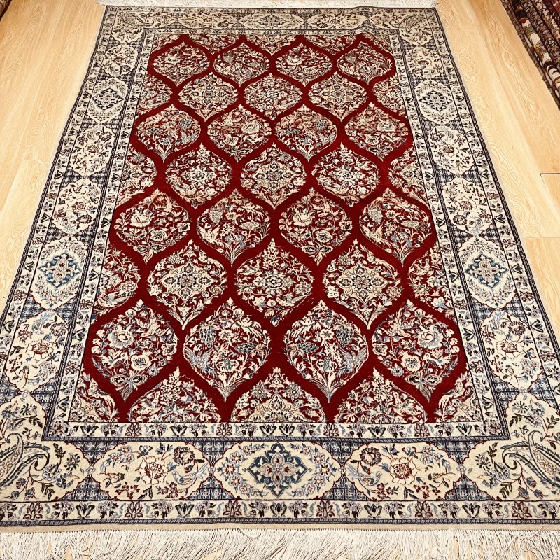فرش ۴ متری نایین ۶ لا