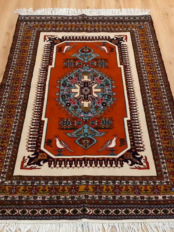 فرش دستبافت خراسان _ ابعاد:190*135