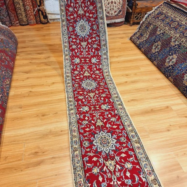 فرش دستبافت نائین_ابعاد:300*66