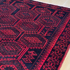 فرش مربع ۴ متری لری بافت