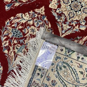 فرش ۴ متری نایین ۶ لا