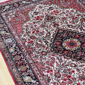 قالیچه تمام ابریشم ۳ متری قم