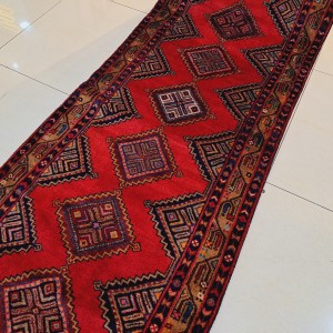 کناره زمینه لاکی همدان