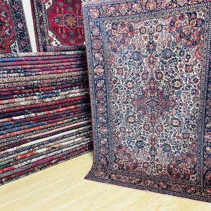قالیچه انتیک کاشان با قدمت ۱۰۰ سال