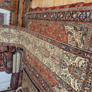 کناره ۴متری زمینه کرم همدان