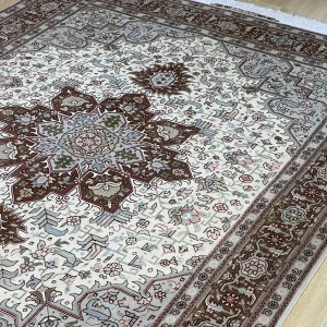قالیچه ۵۰ رج تبریز طرح هریس