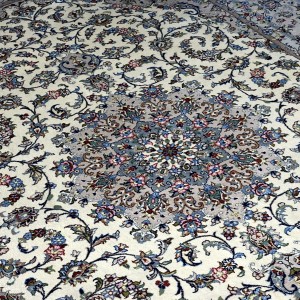 فرش ۹ متری کاشان اکبند