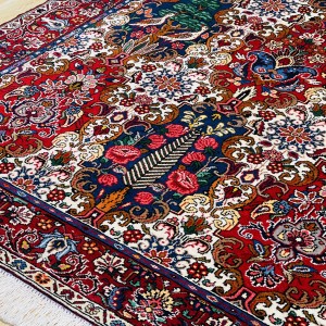 فرش ۴ متری بختیاری طرح قاب شیدا