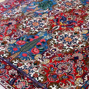 فرش دستبافت ۴ متری بختیاری طرح خشتی