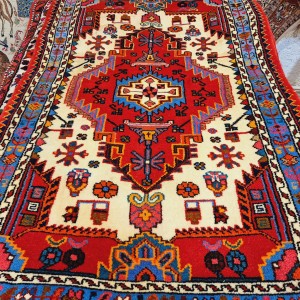 ذرع و نیم آکبند تویسرکان