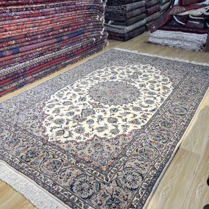 فرش ۶ متری اکبند اردکان
