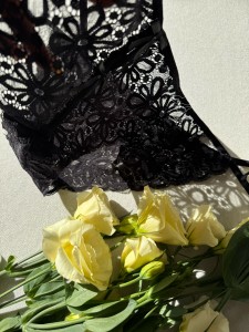 شورت جنیفری کنار گره ای