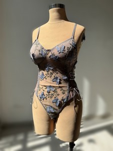بادی حریر گلدوزی پروانه کد 595