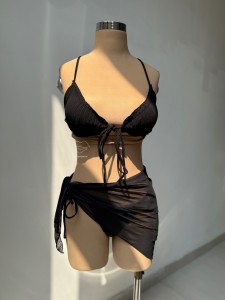 ست بیکینی چین دار کد 694