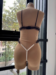 شورت فاق باز و سوتین ست فانتزی