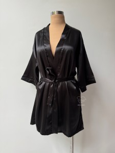 ربدوشامبر مشکی فرمالیته