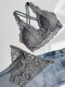 ست برالت و شورت