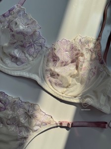 ست تور شیشه ای گلدوزی