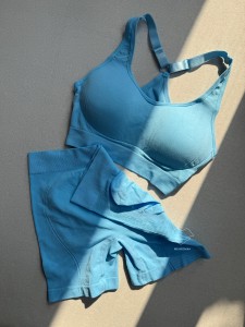 ست نیم تنه و بایکر ورزشی