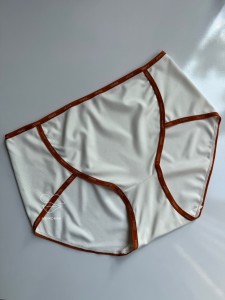 لباس زیر فاق بلند