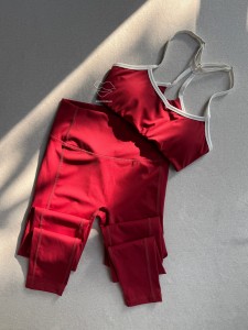 سایت لباس ورزشی زنانه