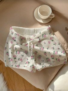 خرید شورتک گل گلی