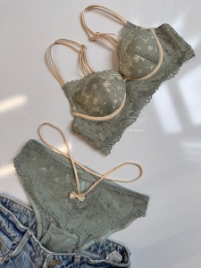 خرید ست شورت و سوتین