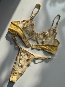 ست لباس زیر فیتن